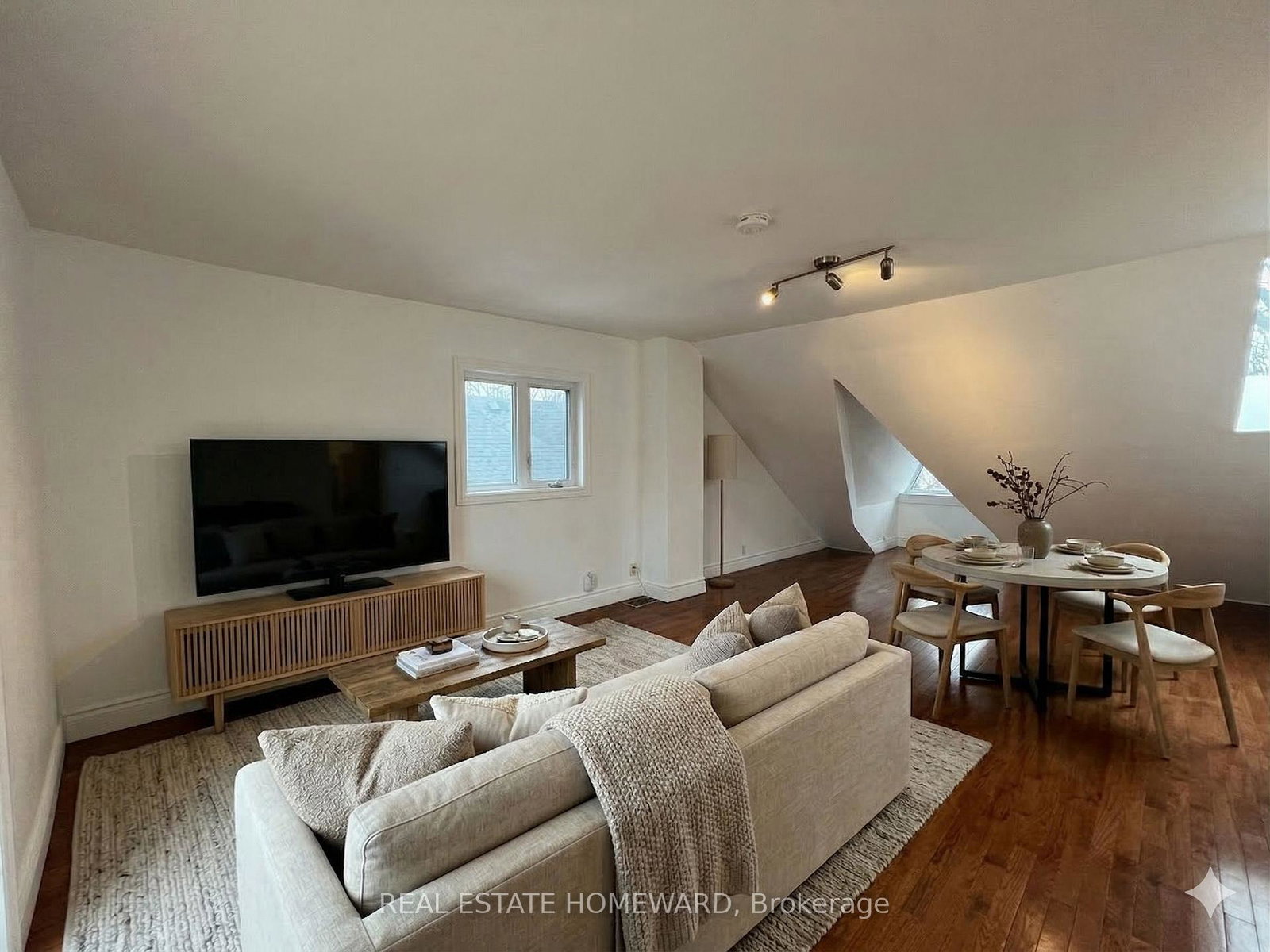 220-pape-avenue-toronto-ontario-e12947522