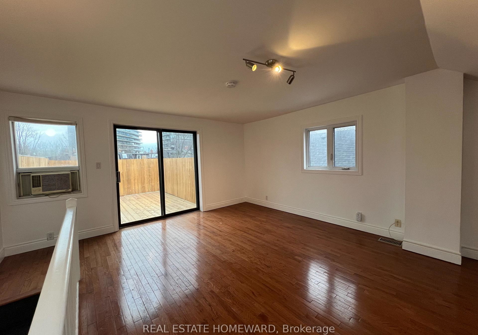 220-pape-avenue-toronto-ontario-e12947522