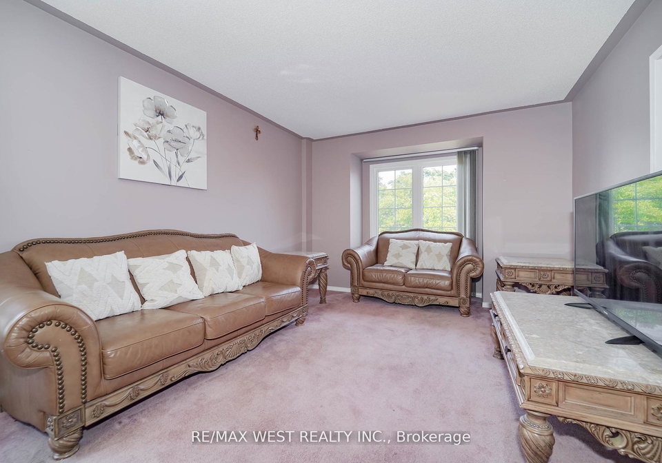 1976-edenwood-drive-oshawa-ontario-e12948000