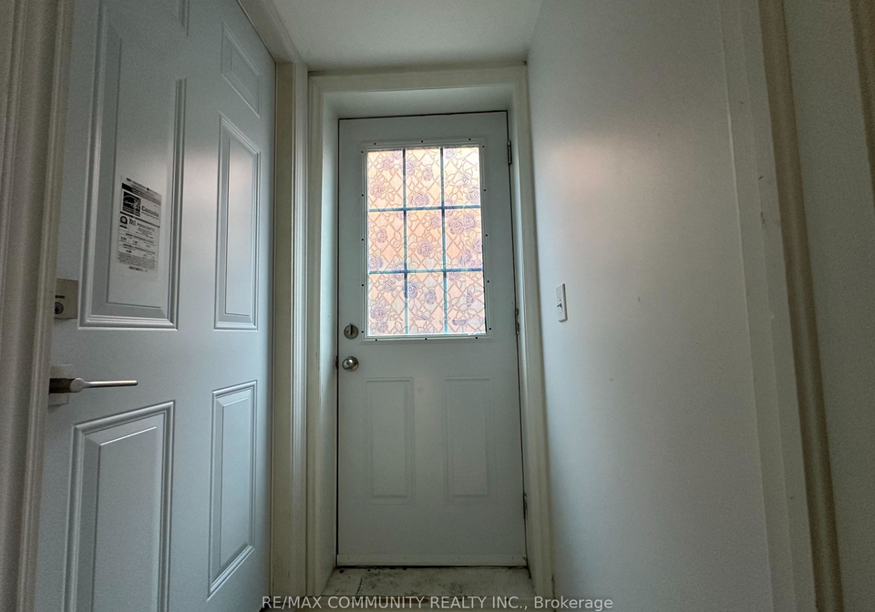12-ball-crescent-whitby-ontario-e12948742