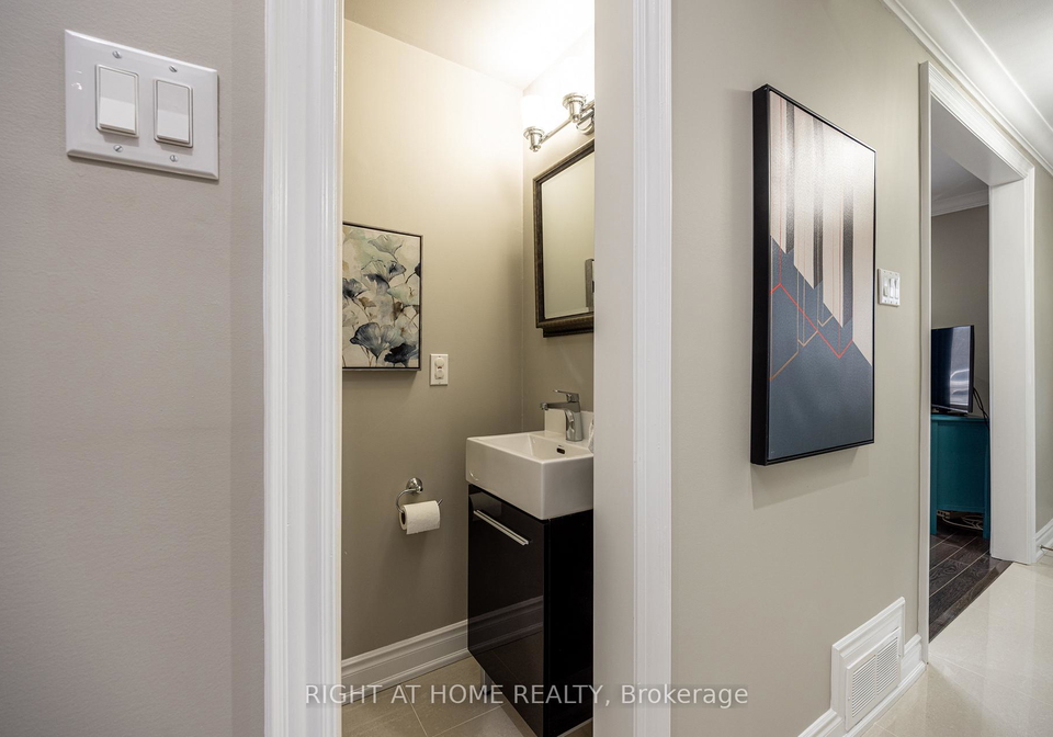32-rosemount-drive-scarborough-ontario-e12948834