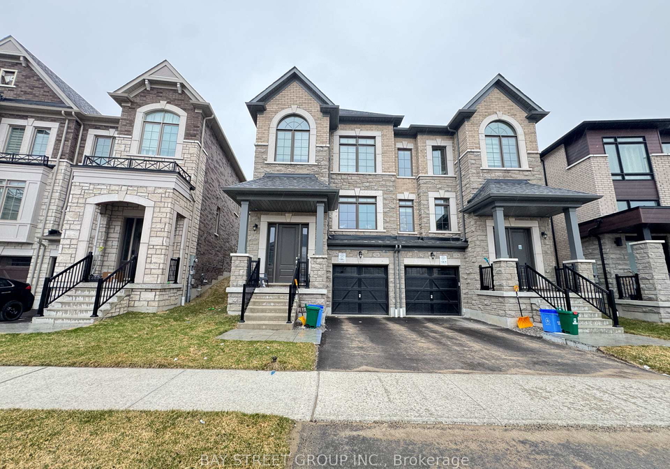 1034-valhalla-terrace-pickering-ontario-e12949280