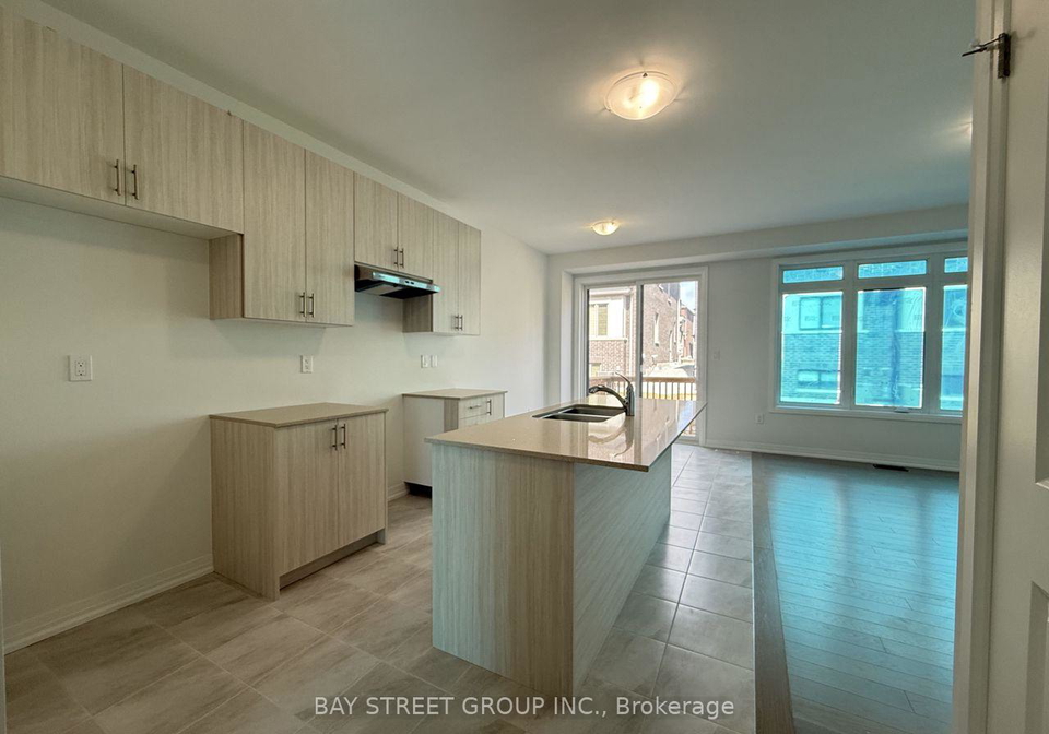 1034-valhalla-terrace-pickering-ontario-e12949280