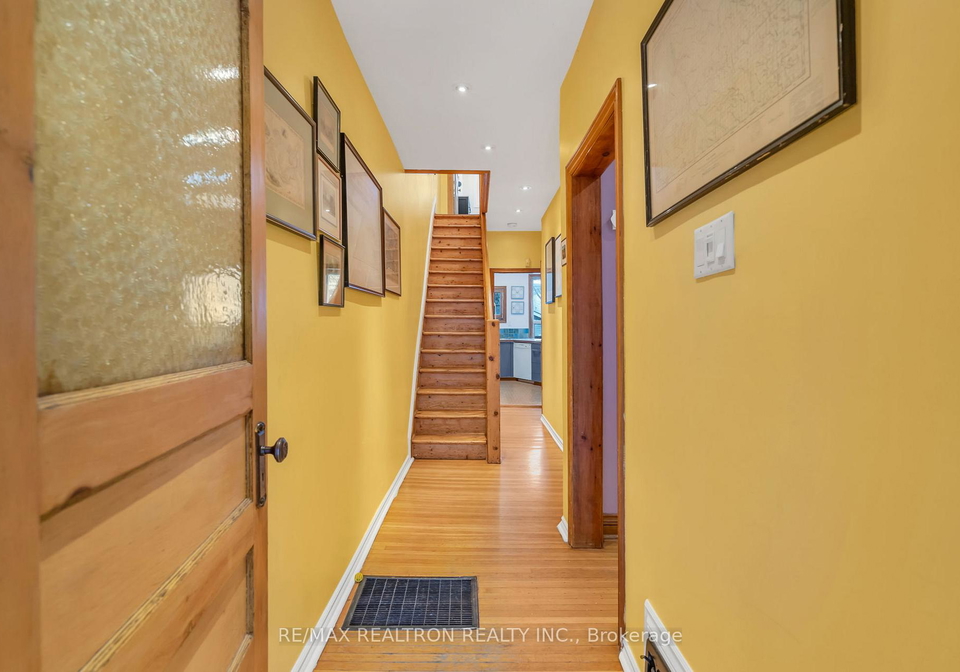 17-baltic-avenue-east-york-ontario-e12949446