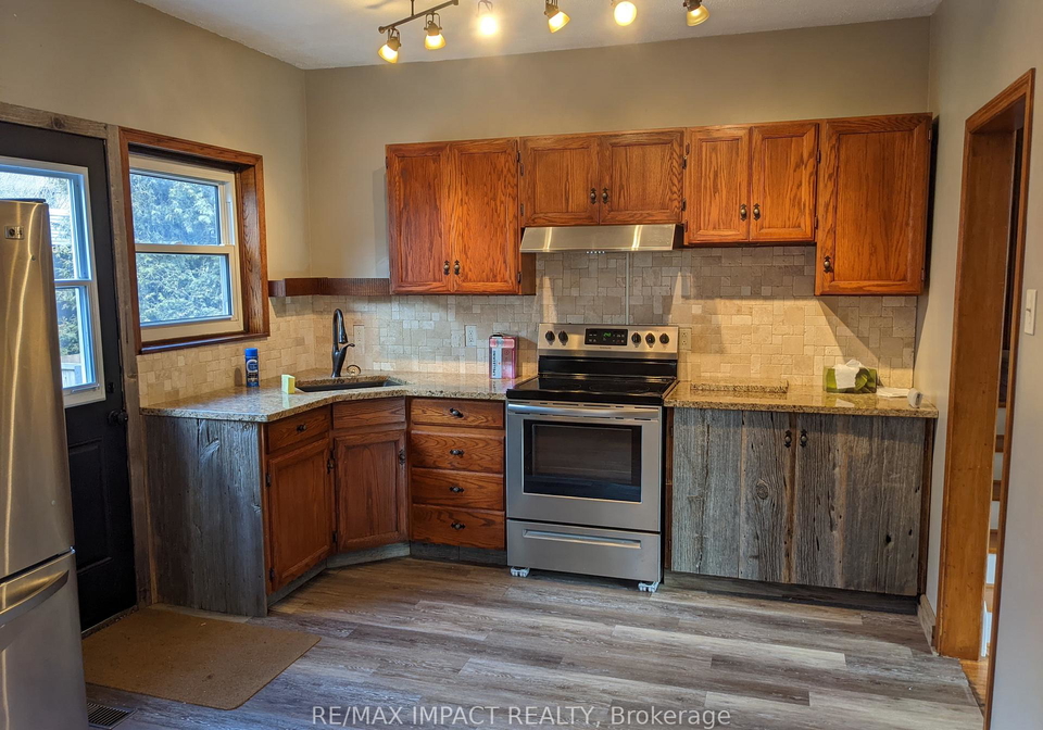 806-stone-street-oshawa-ontario-e12949524