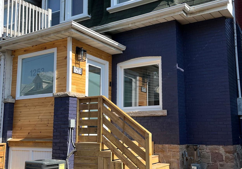1253-gerrard-street-e-toronto-ontario-e12951360