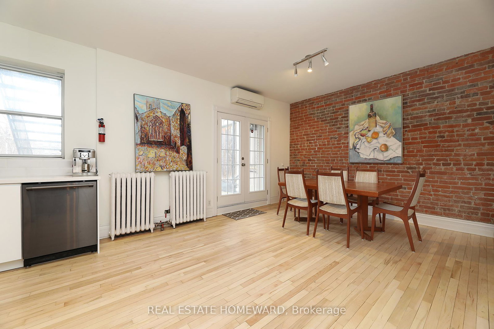 1378-queen-street-e-toronto-ontario-e12951588