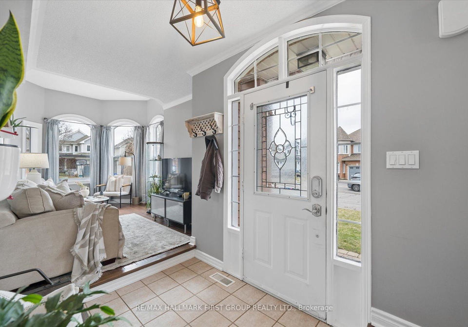 105-zachary-place-whitby-ontario-e12951938