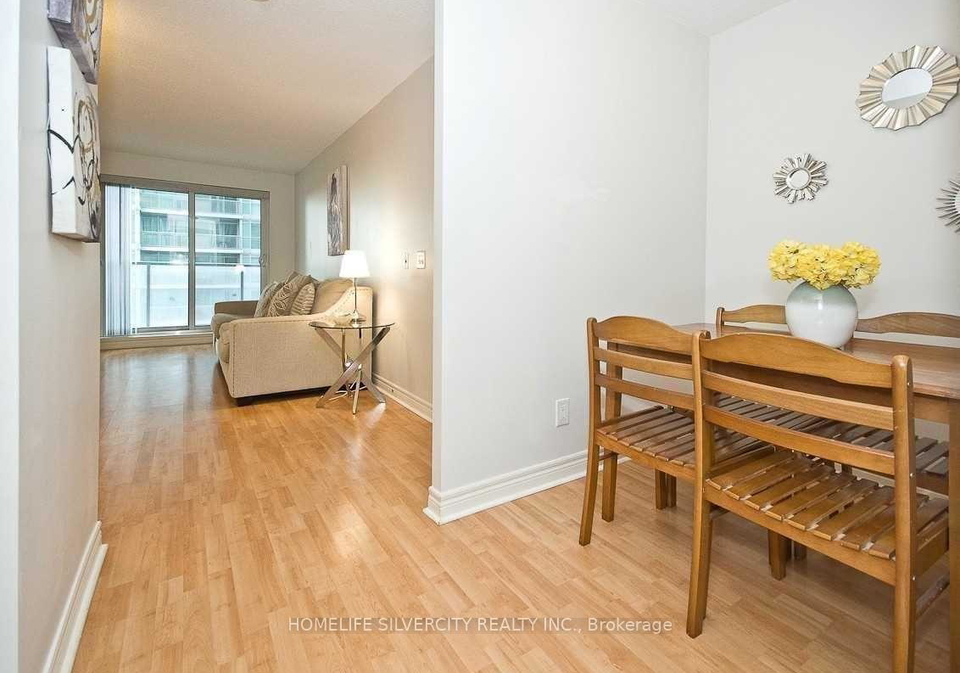 70-town-centre-court-s-scarborough-ontario-e12951974
