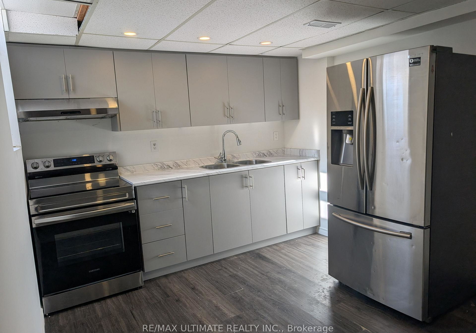 573-sheppard-avenue-pickering-ontario-e12952086