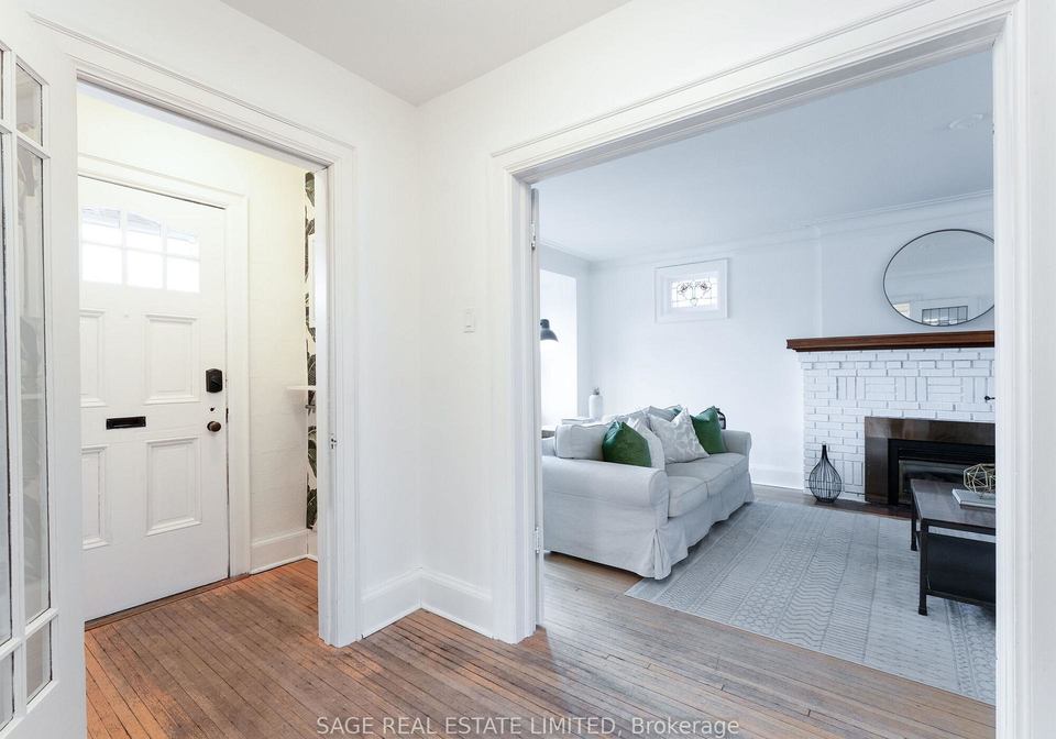 252-glen-manor-drive-w-toronto-ontario-e12953536
