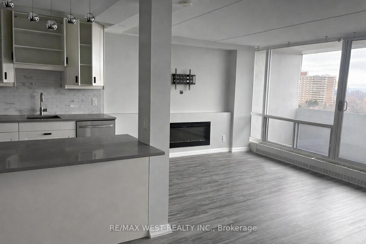 2-glamorgan-avenue-scarborough-ontario-e12953588