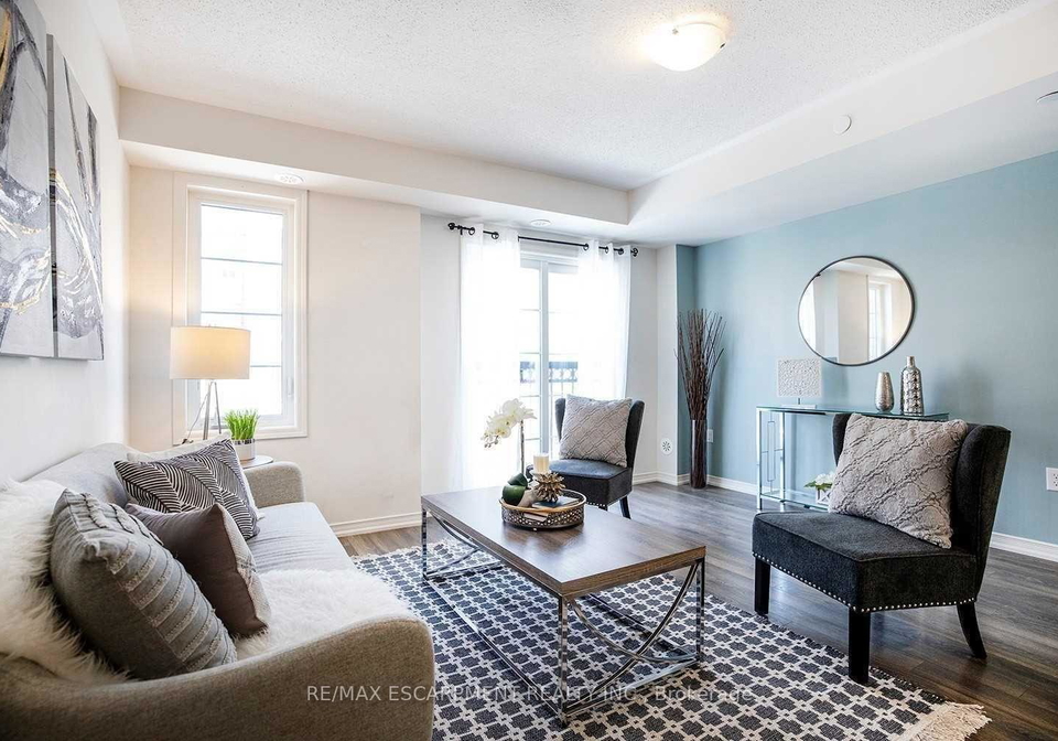 2213-chevron-prince-path-s-oshawa-ontario-e12953734