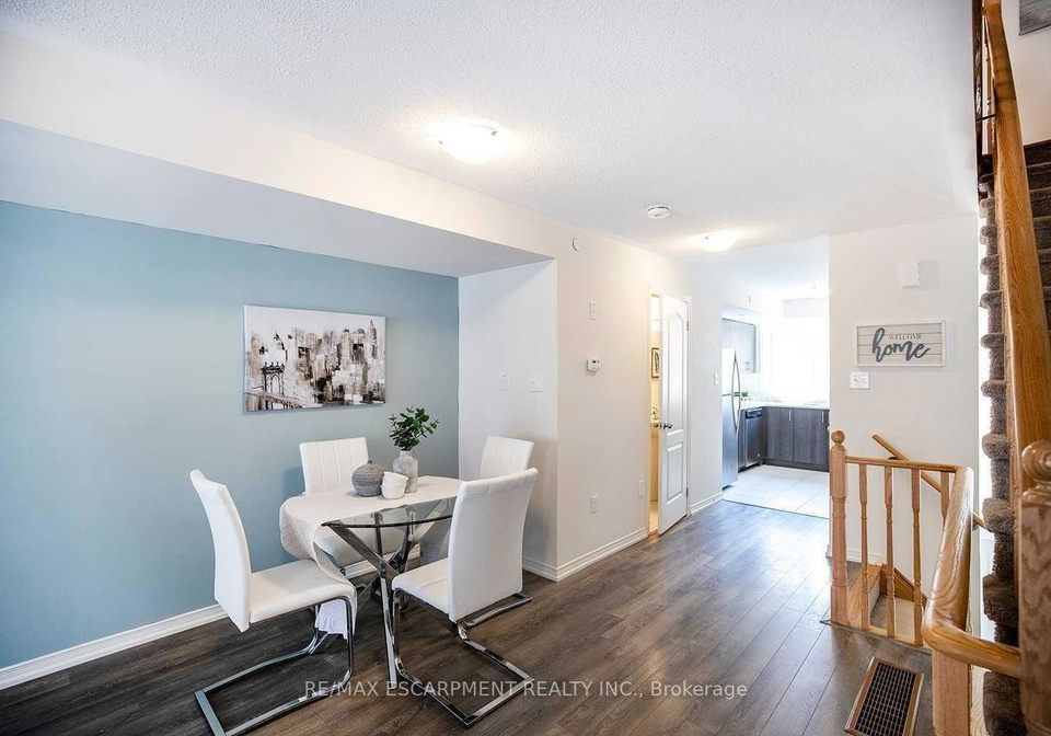 2213-chevron-prince-path-s-oshawa-ontario-e12953734