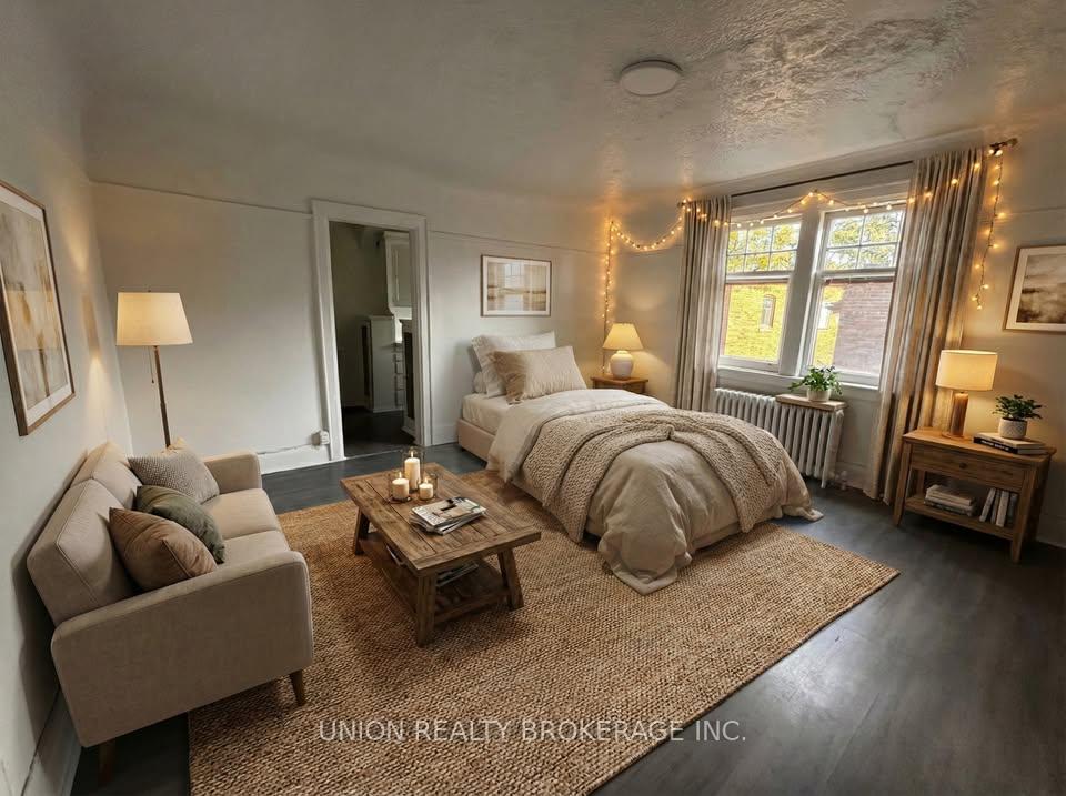 2393-queen-street-e-toronto-ontario-e12953854