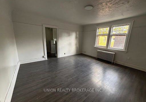 2393-queen-street-e-toronto-ontario-e12953854