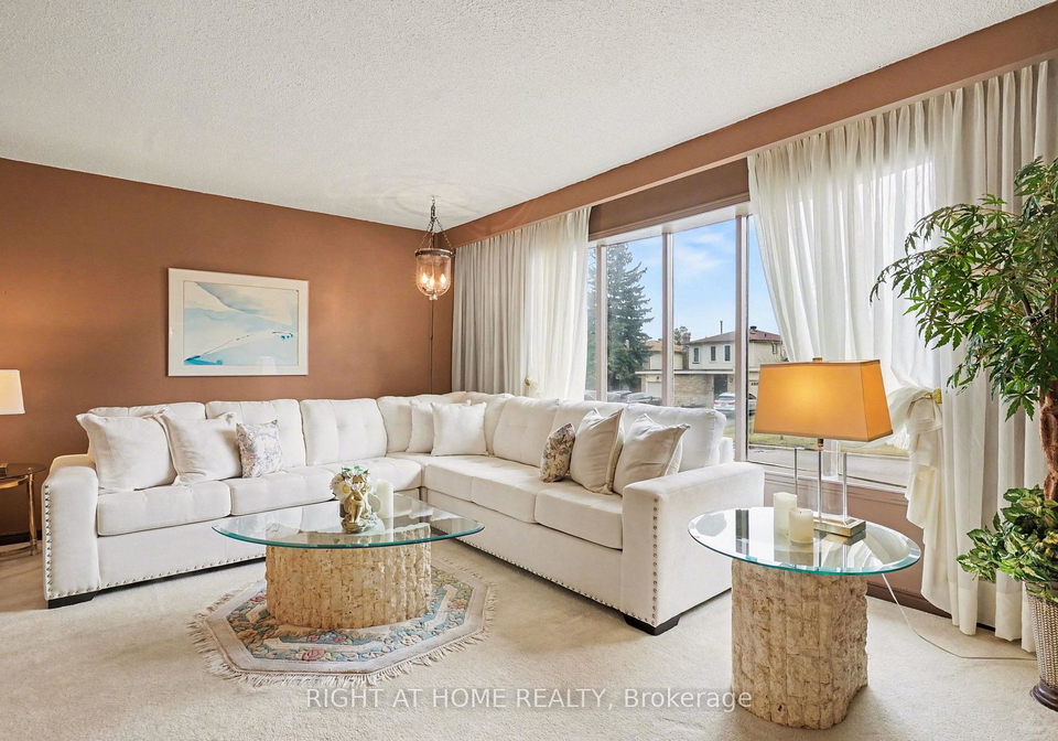 4-falcon-court-whitby-ontario-e12955796