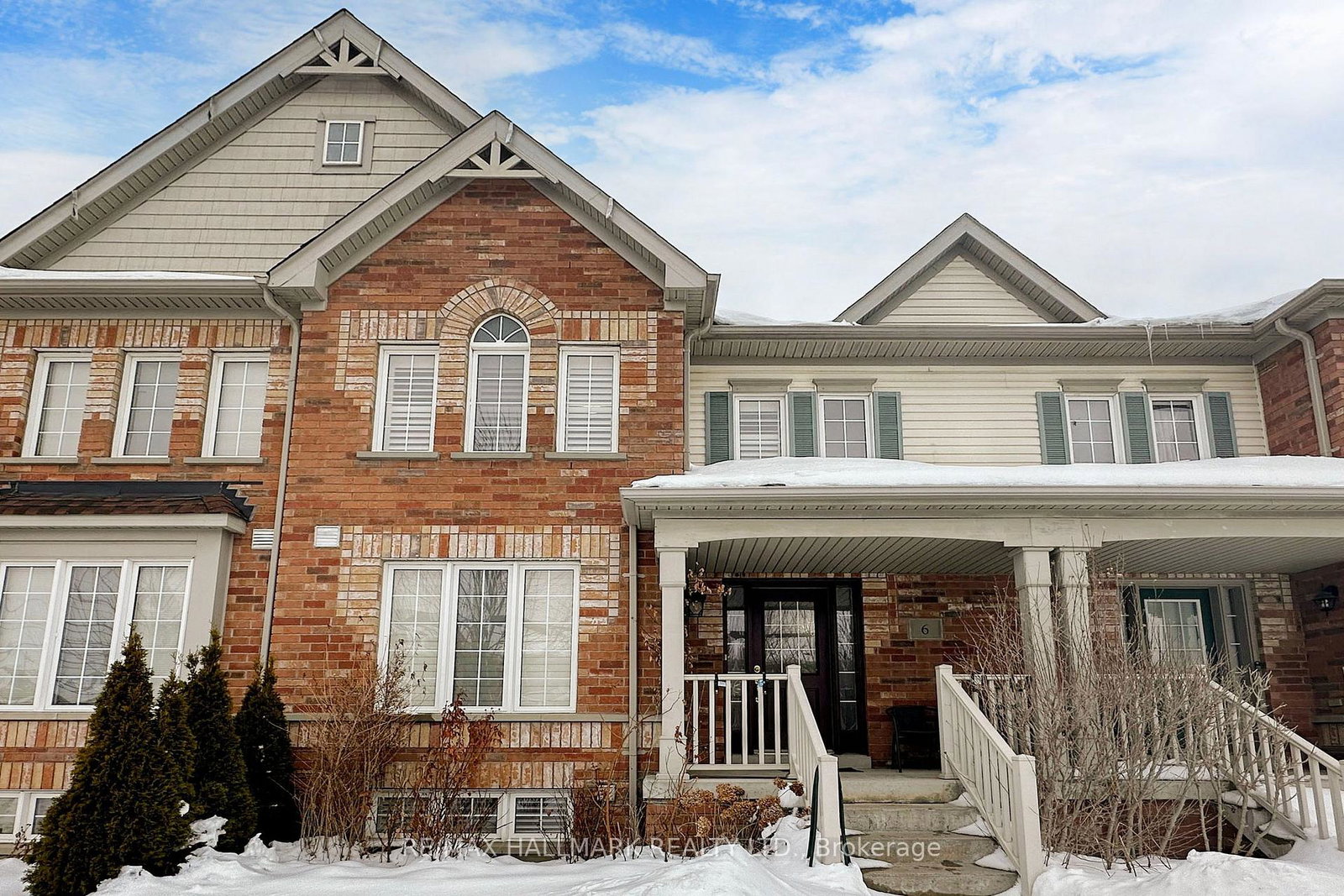 6-blytheway-gate-ajax-ontario-e12956248