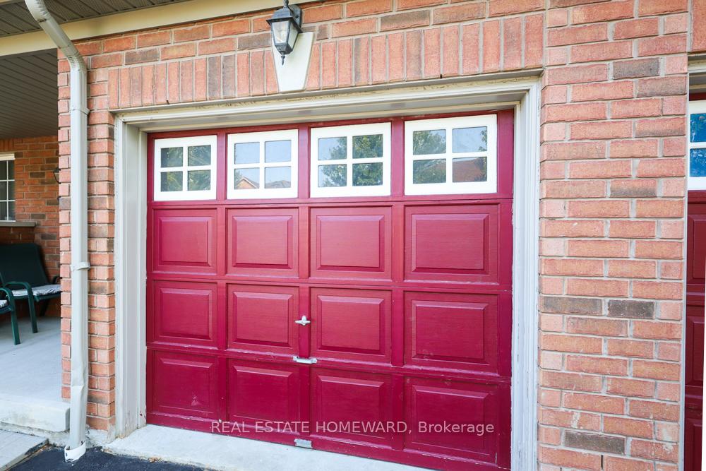 29-beer-crescent-ajax-ontario-e12956520