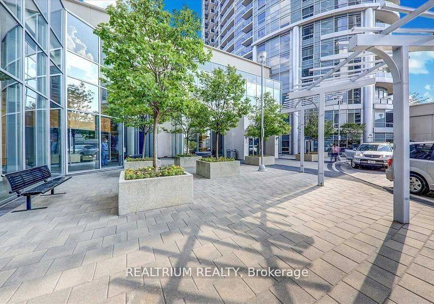 135-village-green-square-scarborough-ontario-e12956960