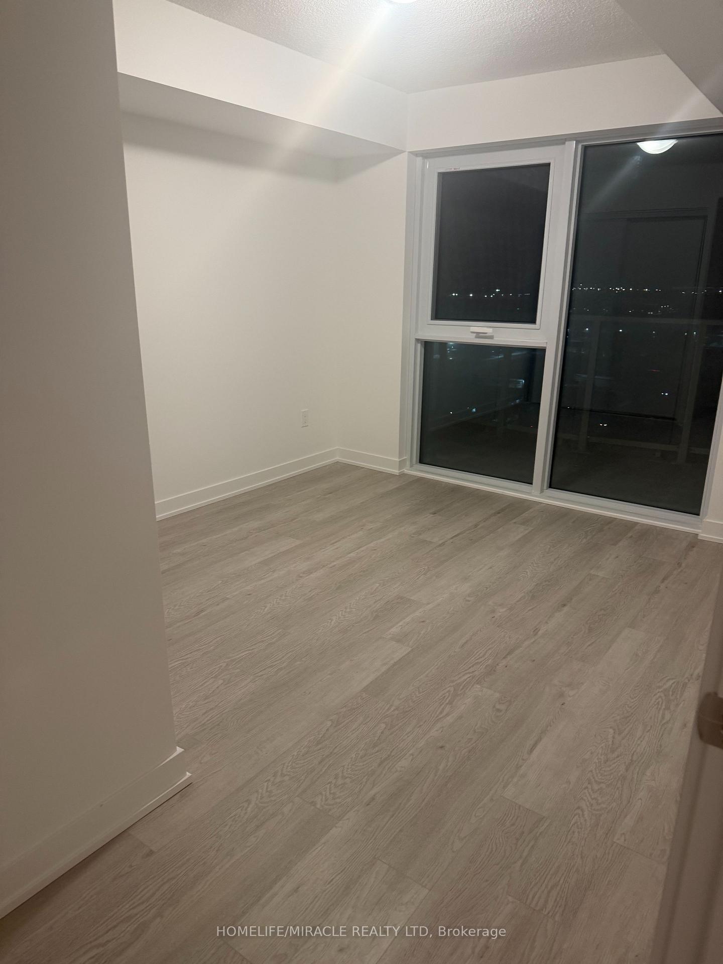 1010-sandy-beach-road-pickering-ontario-e12957594