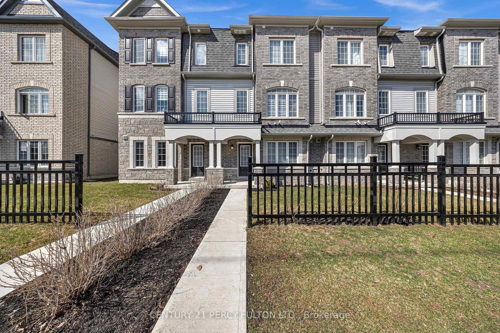 23-honey-crisp-lane-clarington-ontario-e12959300