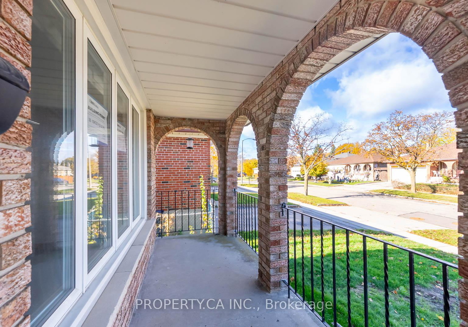15-riant-street-scarborough-ontario-e12959374