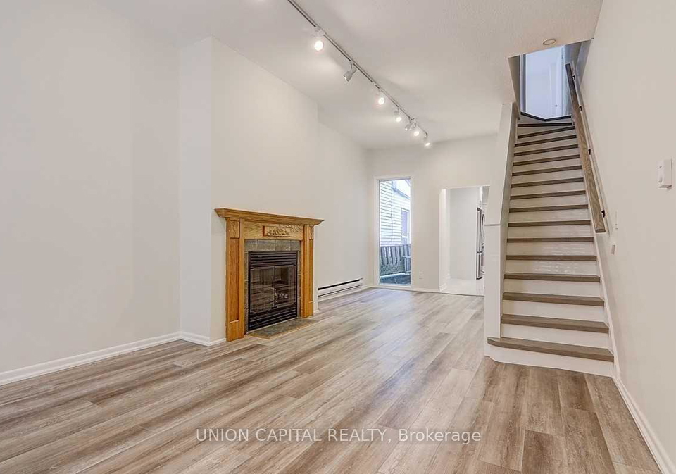 928-eastern-avenue-toronto-ontario-e12959792