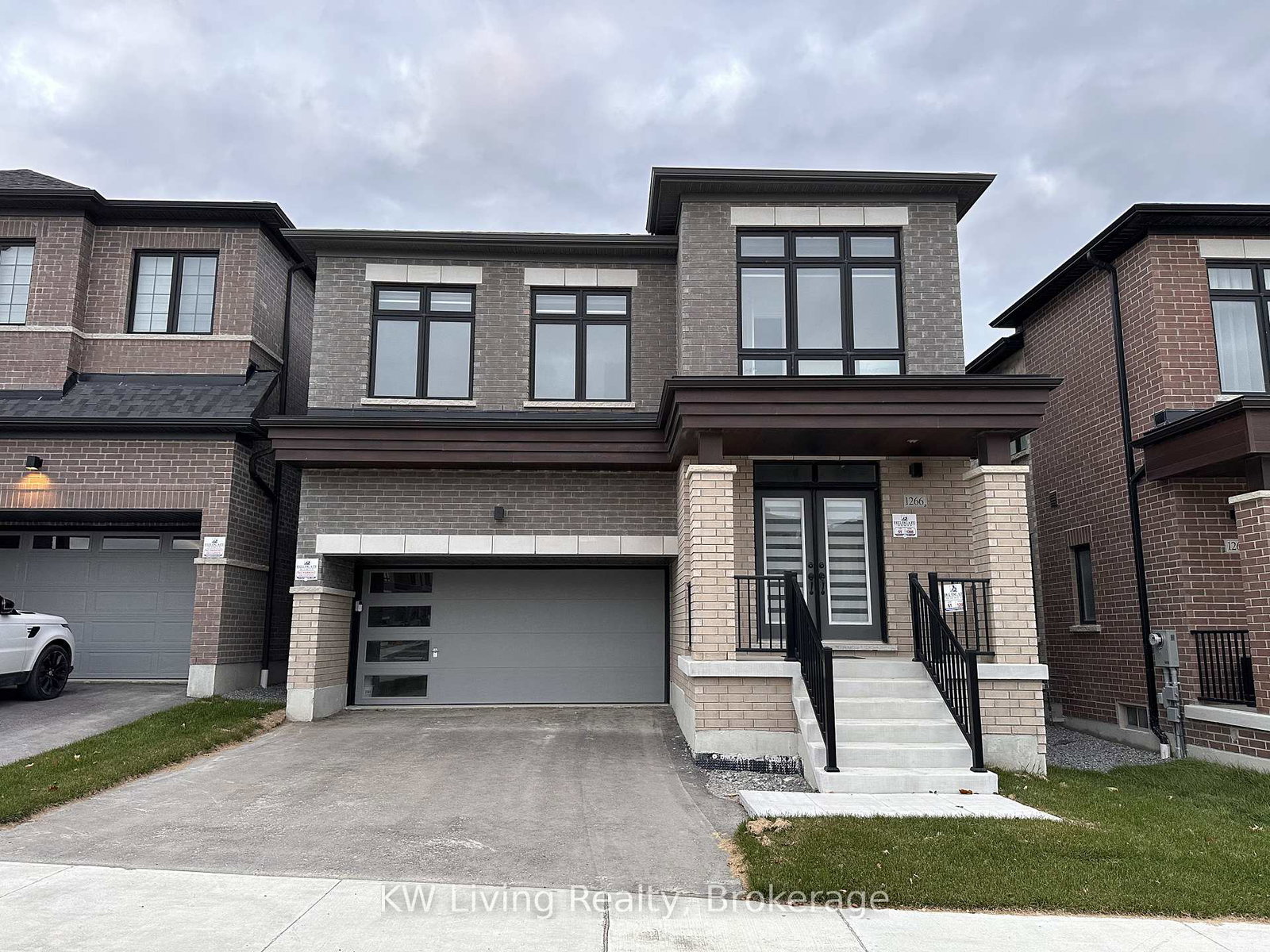1266-talisman-manor-pickering-ontario-e12960686