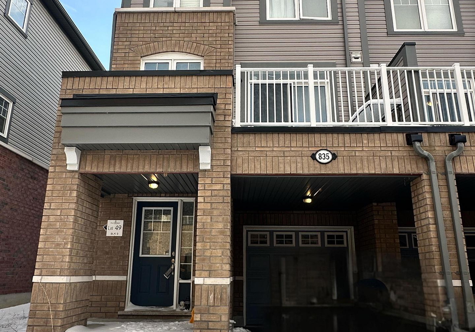 835-atwater-path-oshawa-ontario-e12960968