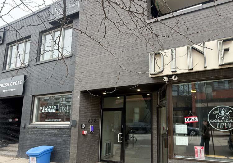 678-queen-street-e-toronto-ontario-e12960974
