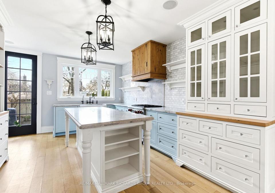134-hammersmith-avenue-toronto-ontario-e12961064