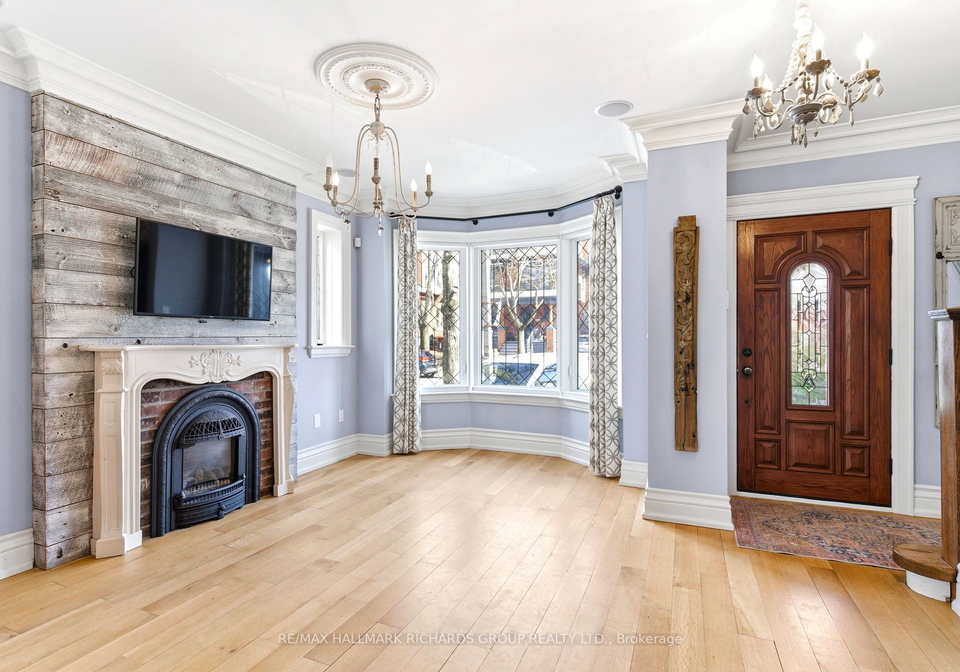 134-hammersmith-avenue-toronto-ontario-e12961064
