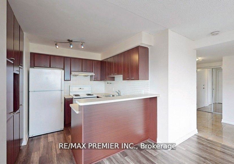 36-lee-centre-drive-scarborough-ontario-e12961908