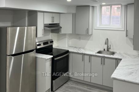16-wilsongary-circle-ajax-ontario-e12961976