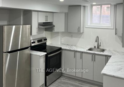 16-wilsongary-circle-ajax-ontario-e12961976