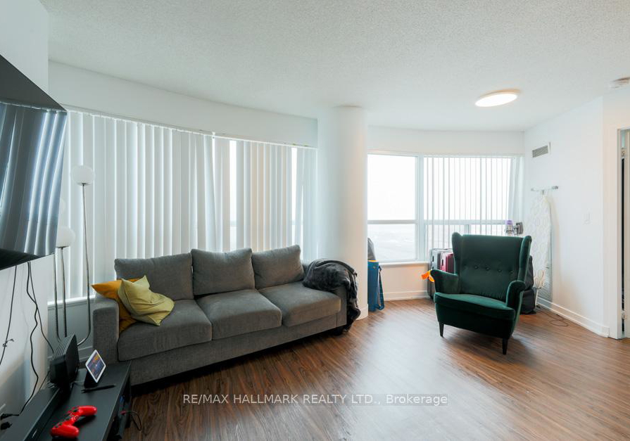 36-lee-centre-drive-scarborough-ontario-e12963030
