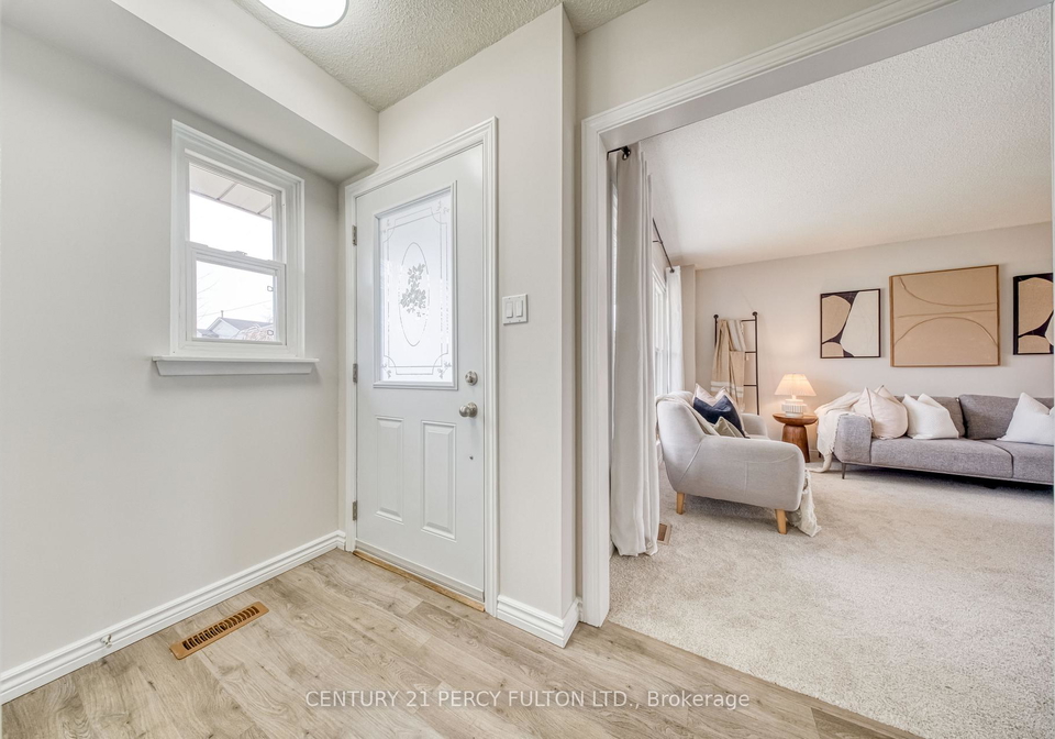1323-fenelon-crescent-oshawa-ontario-e12963646