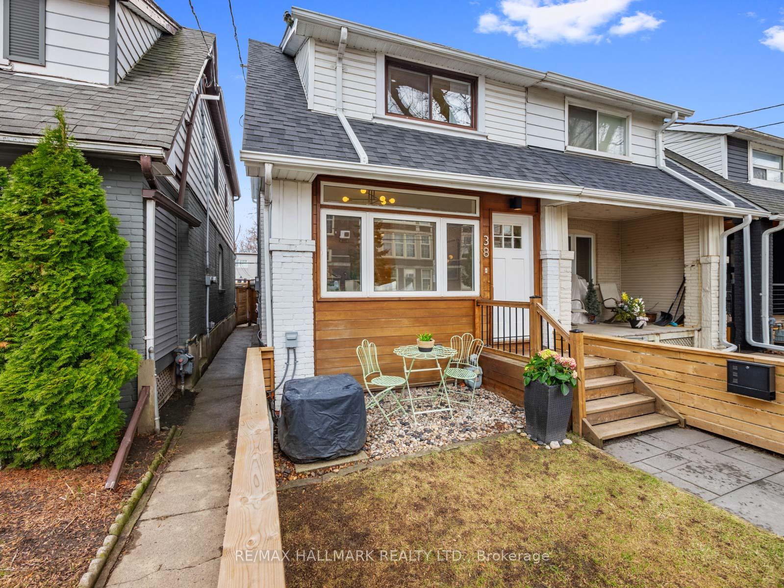 38-larchmount-avenue-toronto-ontario-e12963744