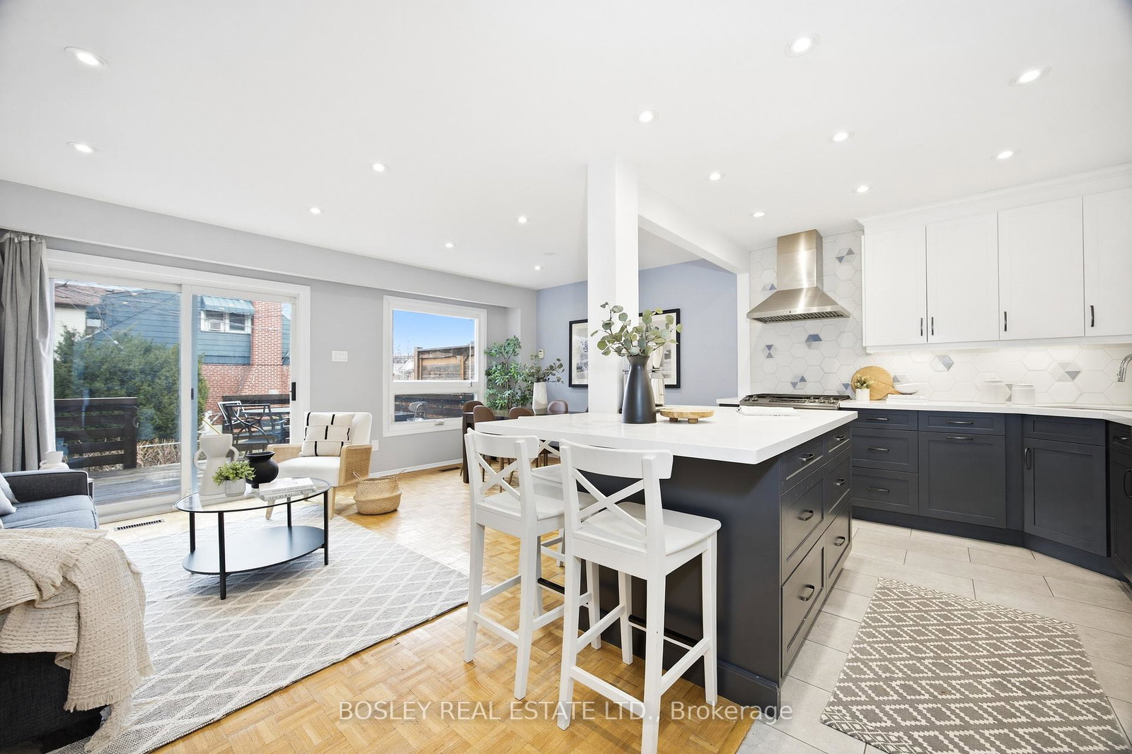 2807-st-clair-avenue-e-east-york-ontario-e12964528