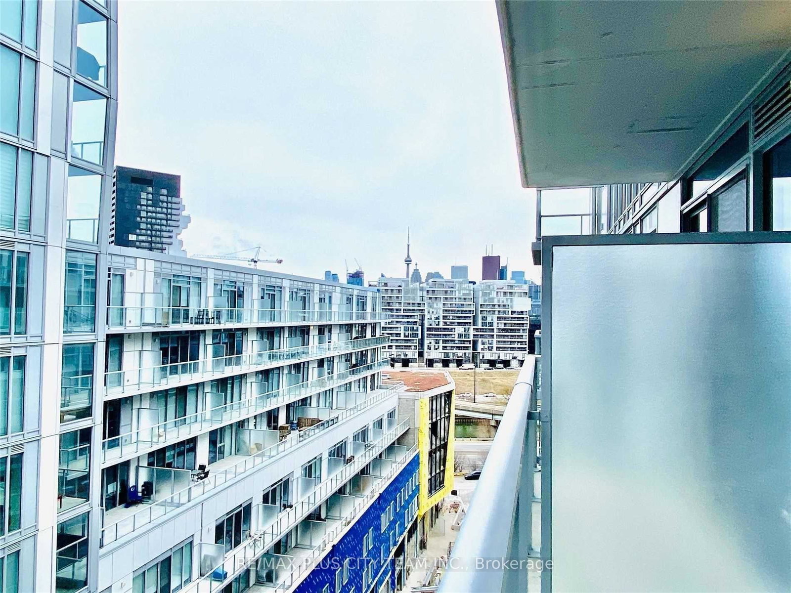 30-baseball-place-toronto-ontario-e12964814