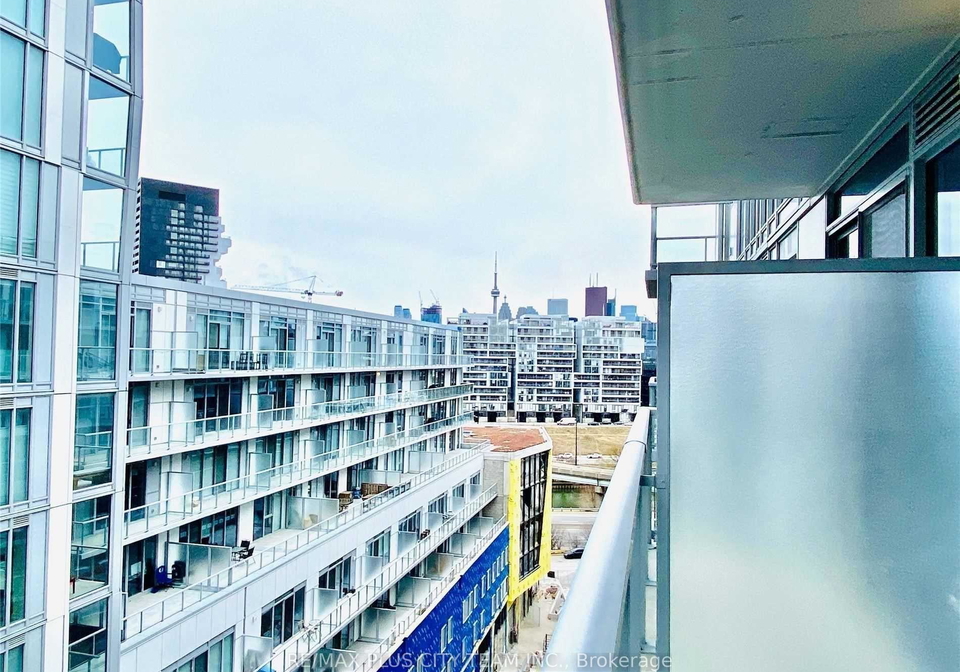 30-baseball-place-toronto-ontario-e12964814