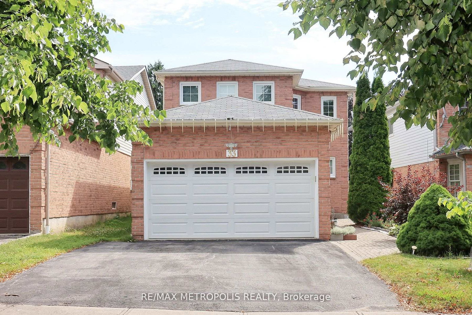 33-lipton-crescent-whitby-ontario-e12968218