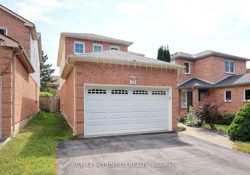 33-lipton-crescent-whitby-ontario-e12968218
