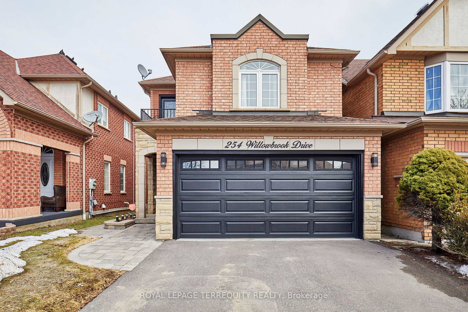 254-willowbrook-drive-whitby-ontario-e12968264