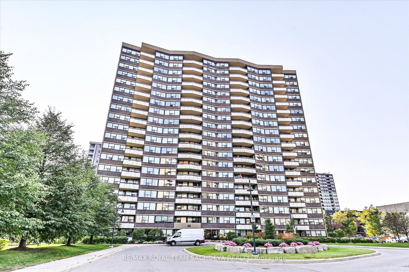 45-huntingdale-boulevard-scarborough-ontario-e12968672