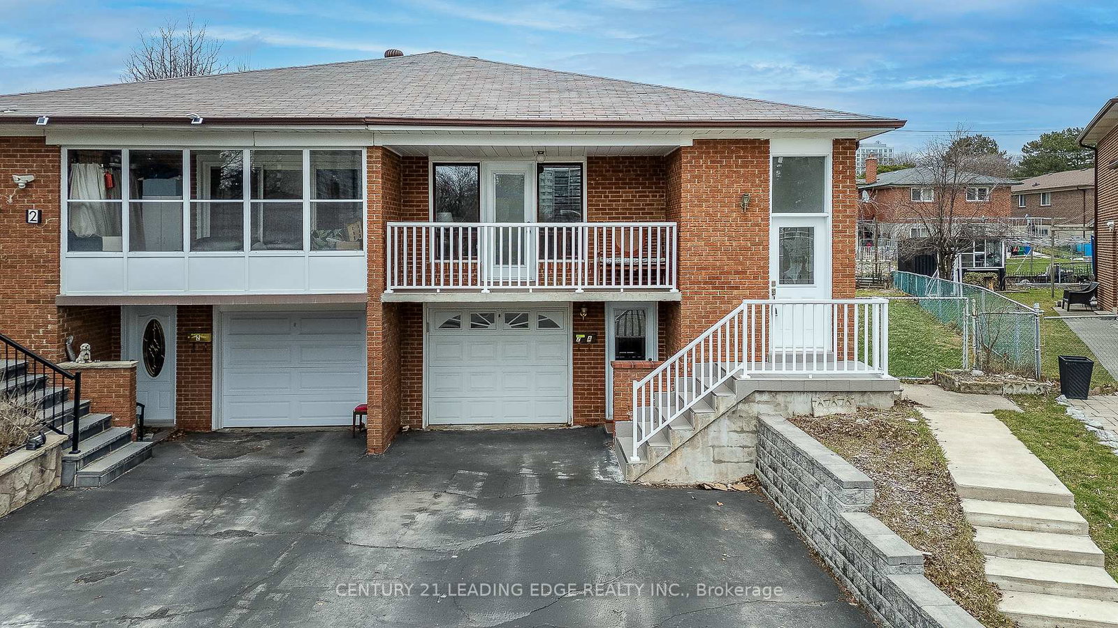 2a-fairglen-avenue-scarborough-ontario-e12968736
