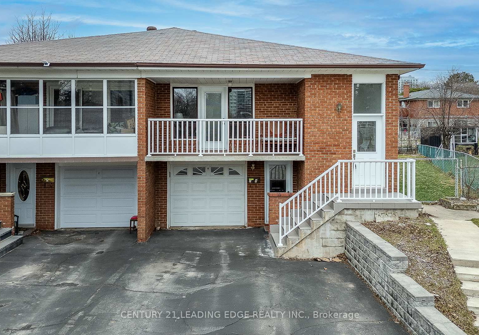 2a-fairglen-avenue-scarborough-ontario-e12968736