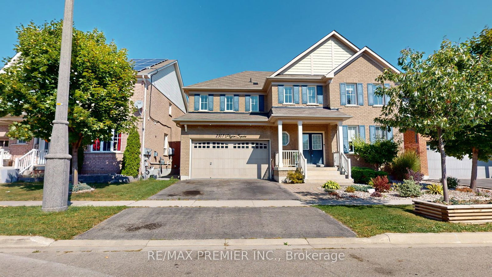 2307-pilgrim-square-oshawa-ontario-e12968752