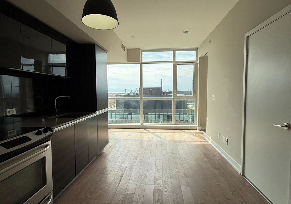 1190-dundas-street-e-toronto-ontario-e12968826